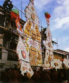 藏族盛宴洛萨：独特的风俗习惯和神秘的节日庆祝