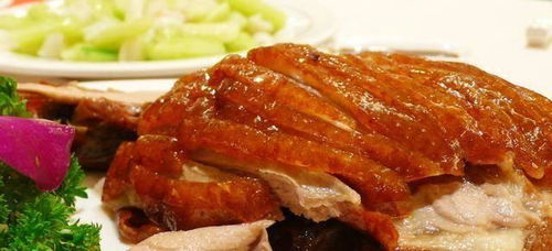 北京烤鸭制作工艺，鸭：传统制作工艺与美食之巅